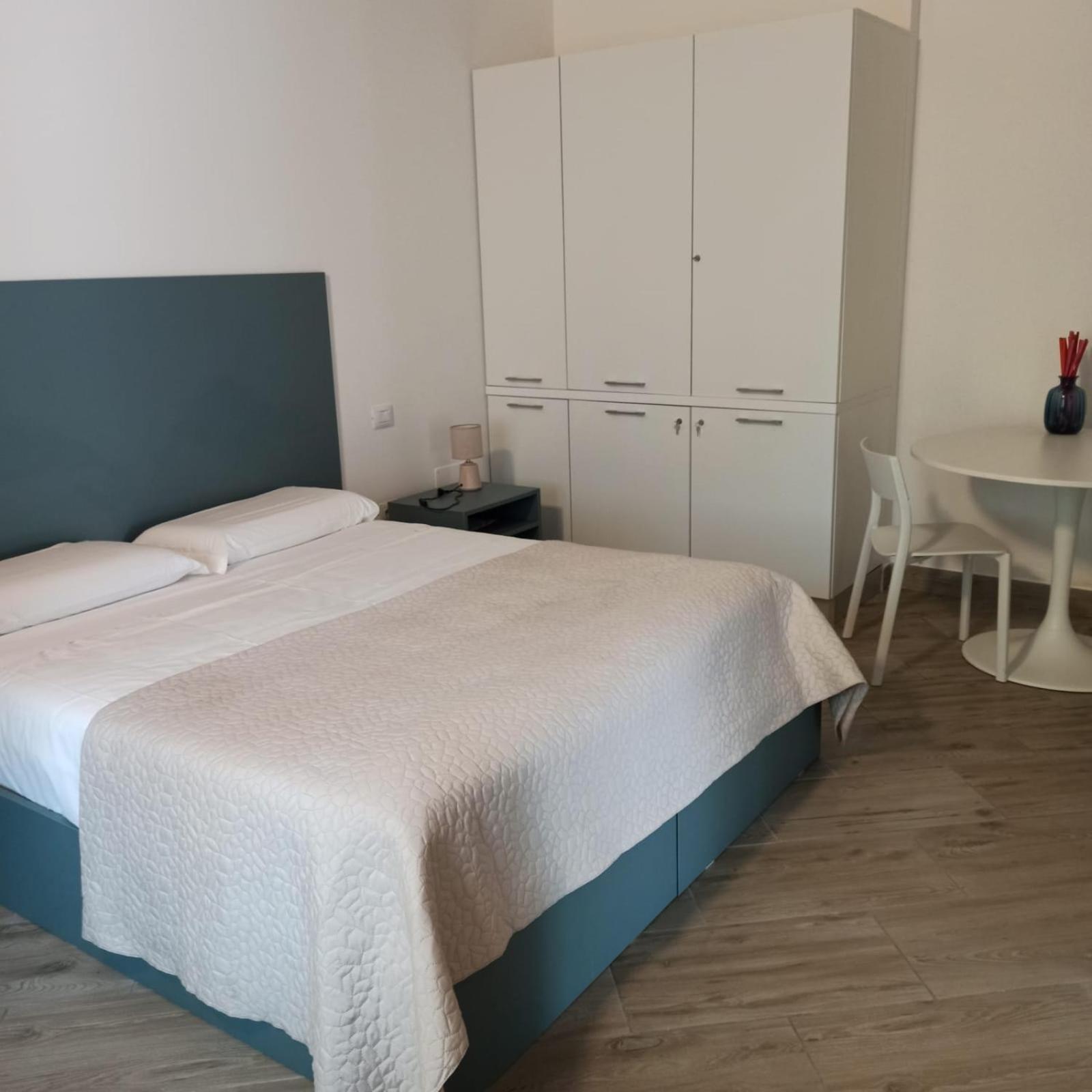 I Colli Del Garda Hotel Lonato Buitenkant foto